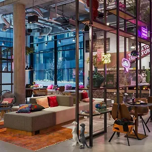 *** Hotel Moxy Frankfurt Center Germany
